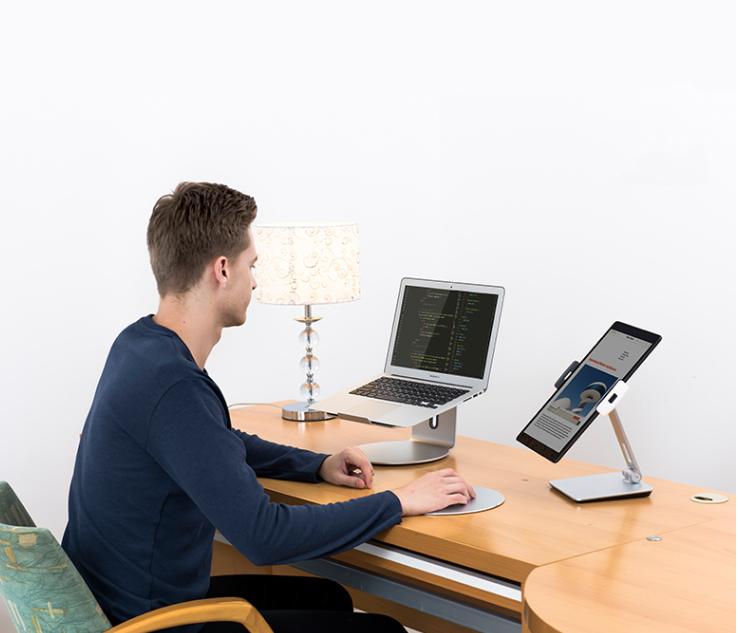 Adjustable Aluminum Desktop Stand for Tablets and Phones